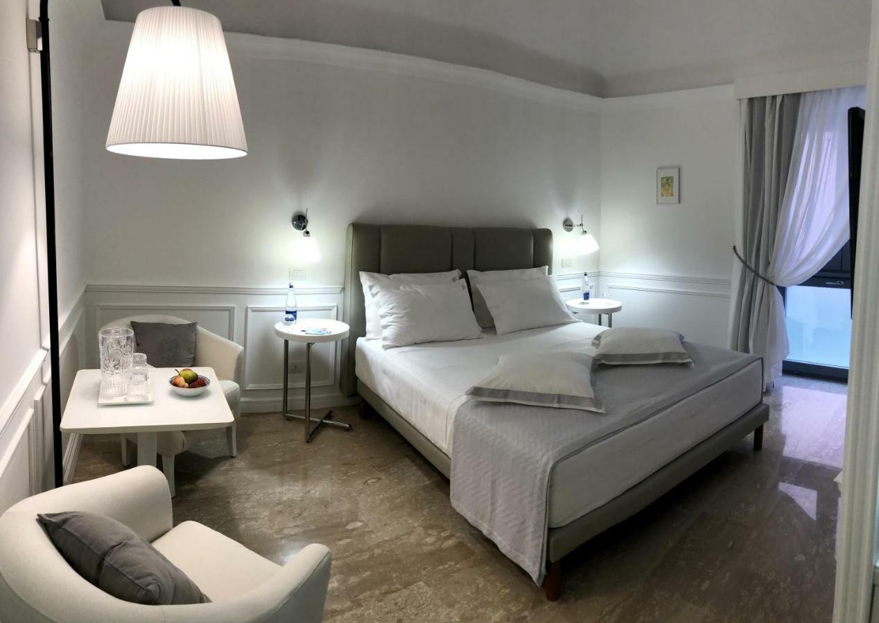 Hotel Piazza Posta Dimora di Charme Procida Esterno foto
